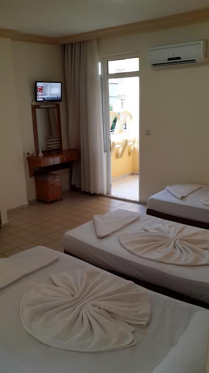 קמר Caner Hotel חדר תמונה