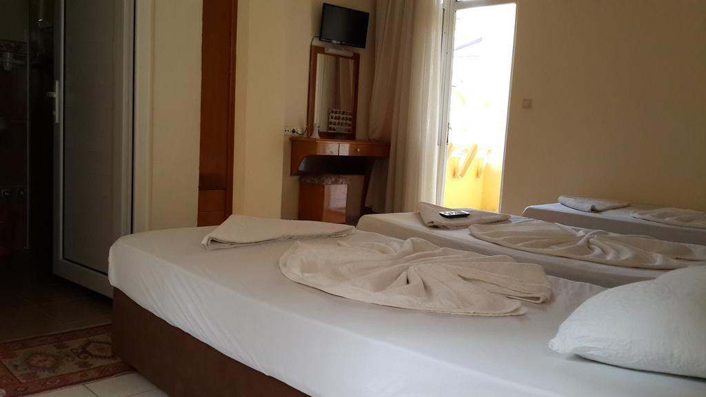 קמר Caner Hotel חדר תמונה